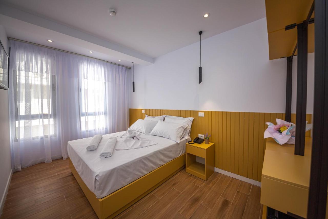 Hesperus Hotel Vlorë Екстериор снимка