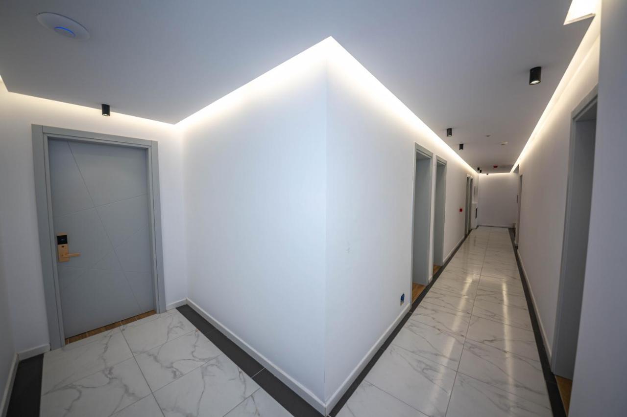 Hesperus Hotel Vlorë Екстериор снимка