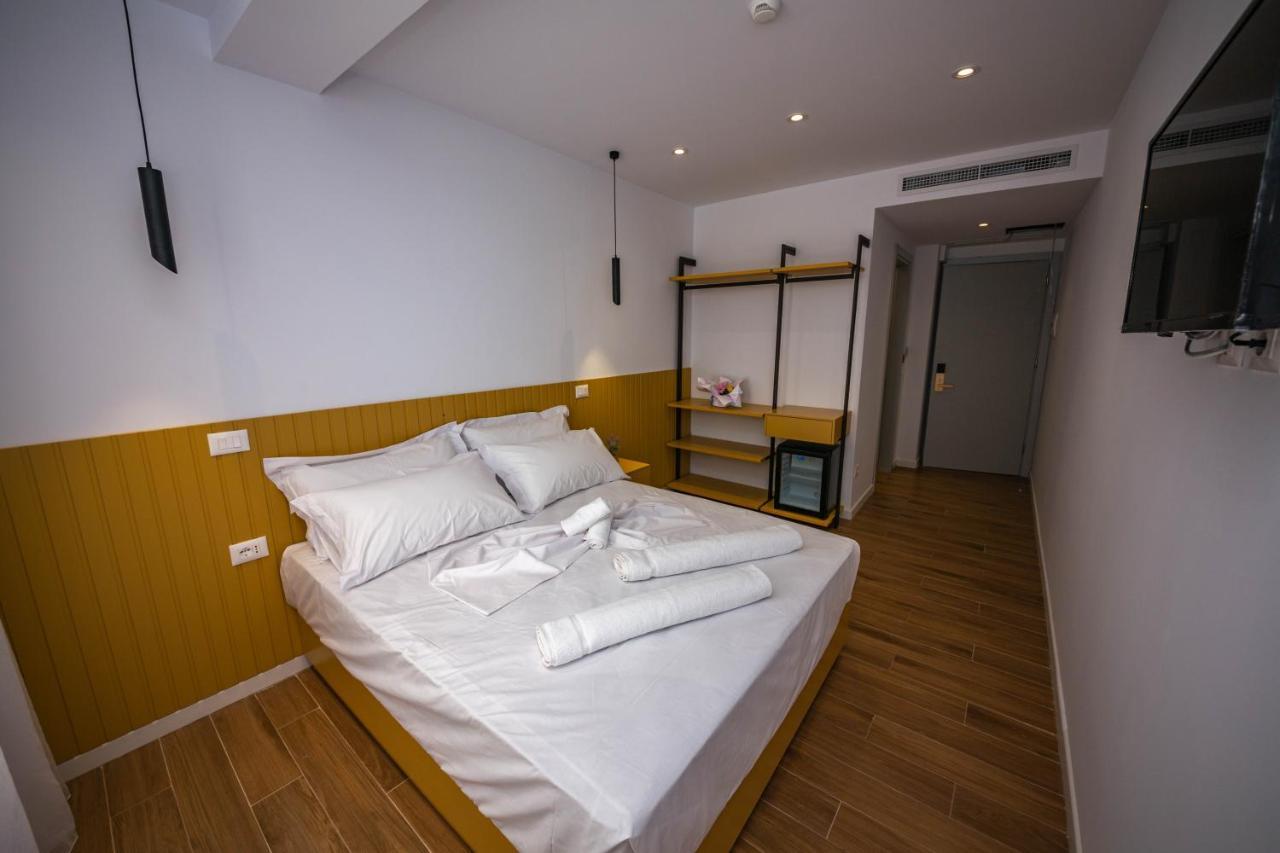 Hesperus Hotel Vlorë Екстериор снимка