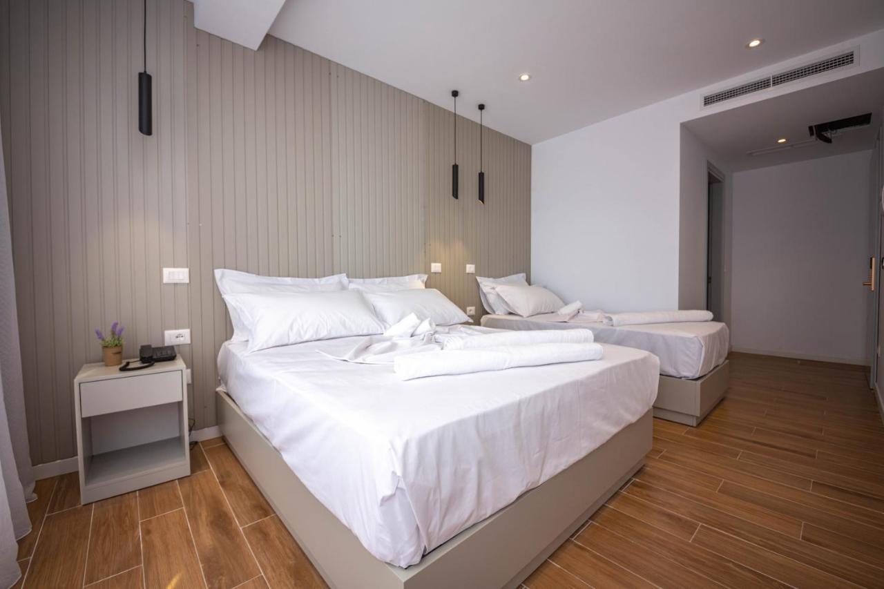 Hesperus Hotel Vlorë Екстериор снимка