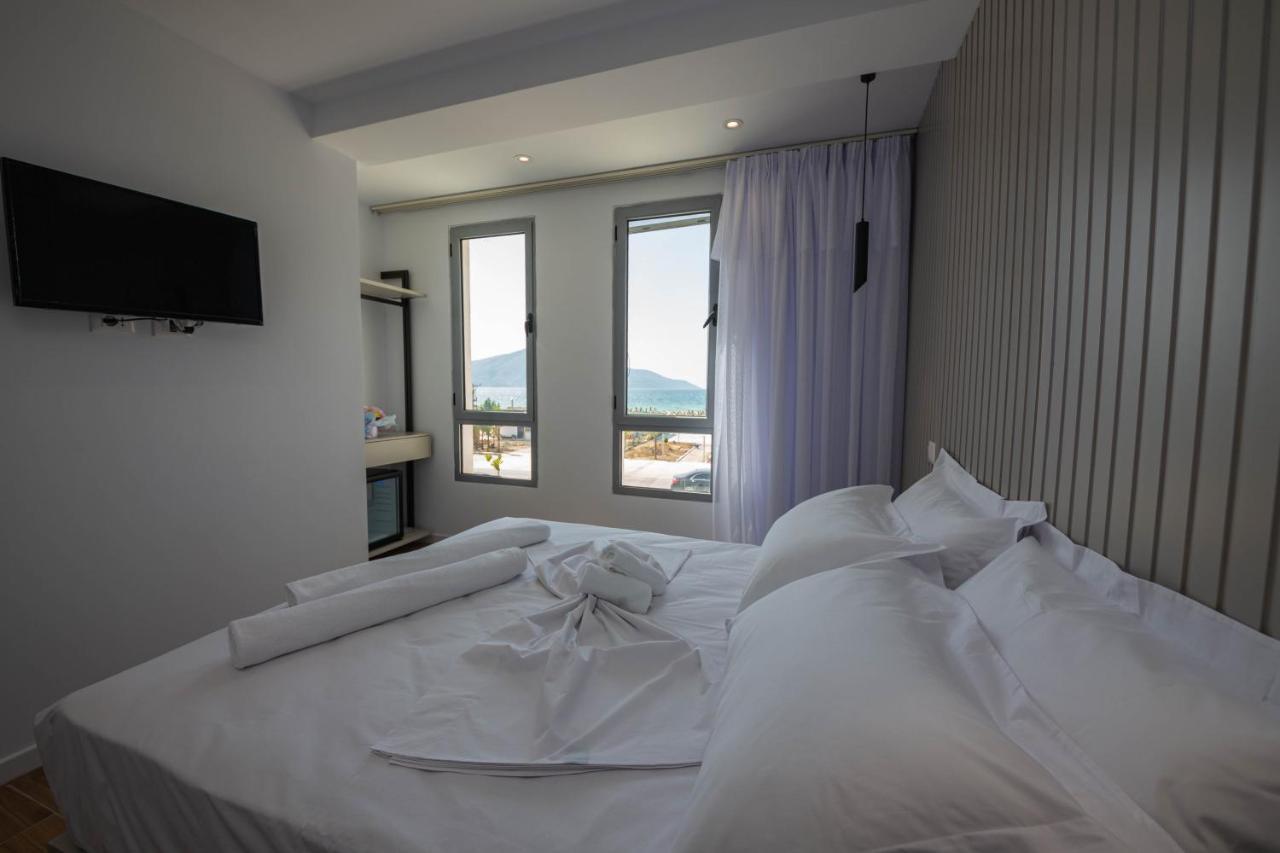Hesperus Hotel Vlorë Екстериор снимка