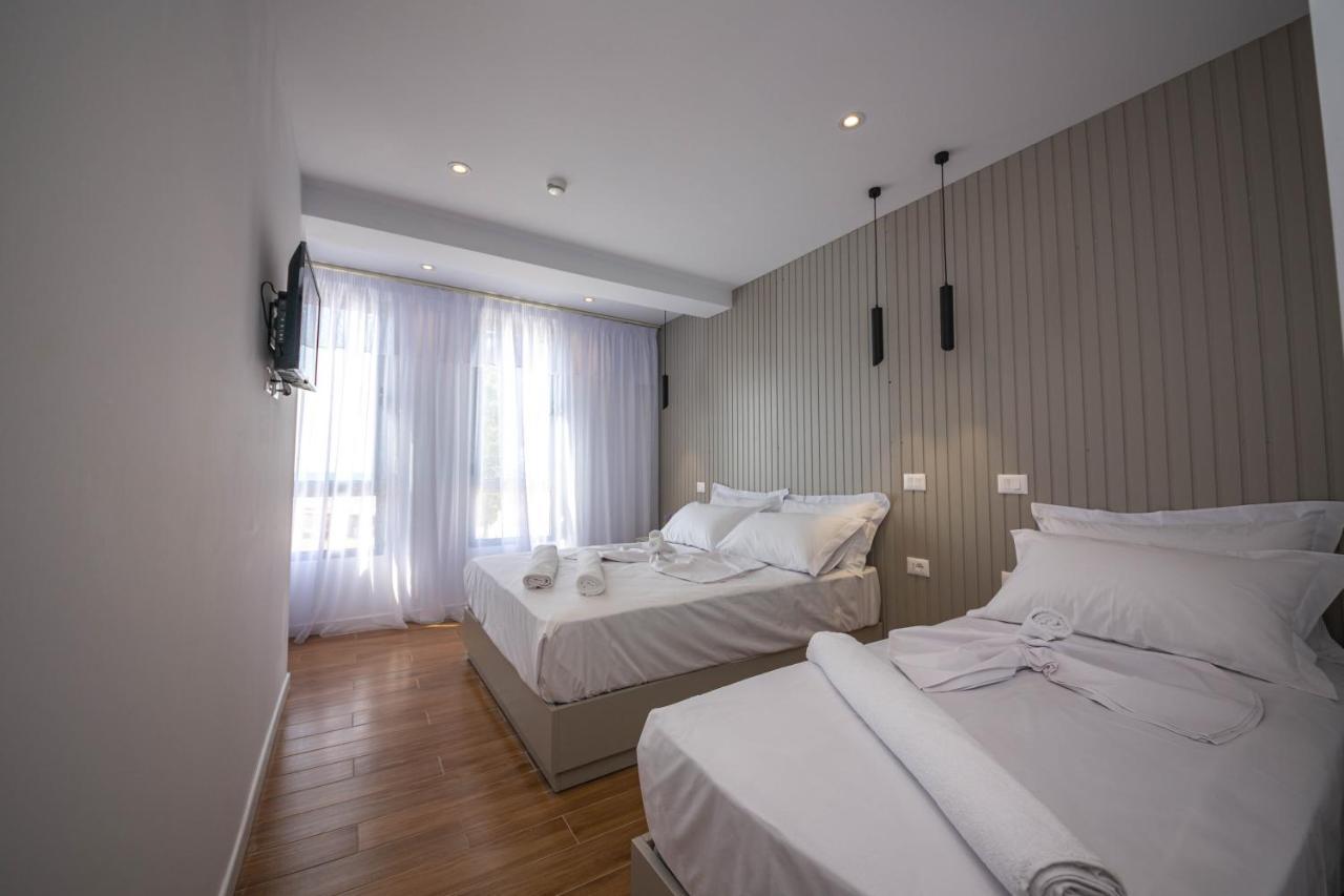 Hesperus Hotel Vlorë Екстериор снимка